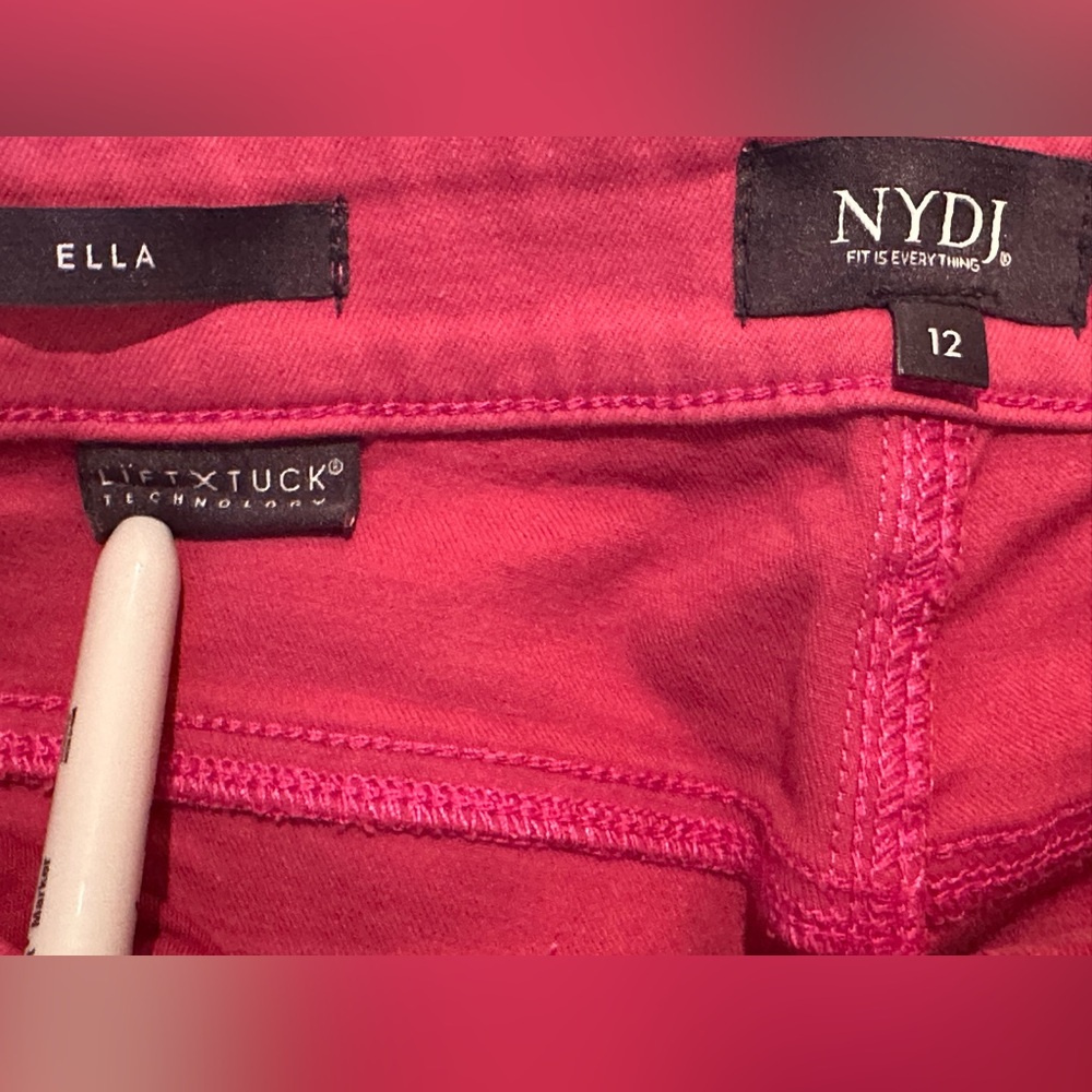 NYDJ Ella Fuchsia Jean Shorts 12 NWT - Picture 3 of 7